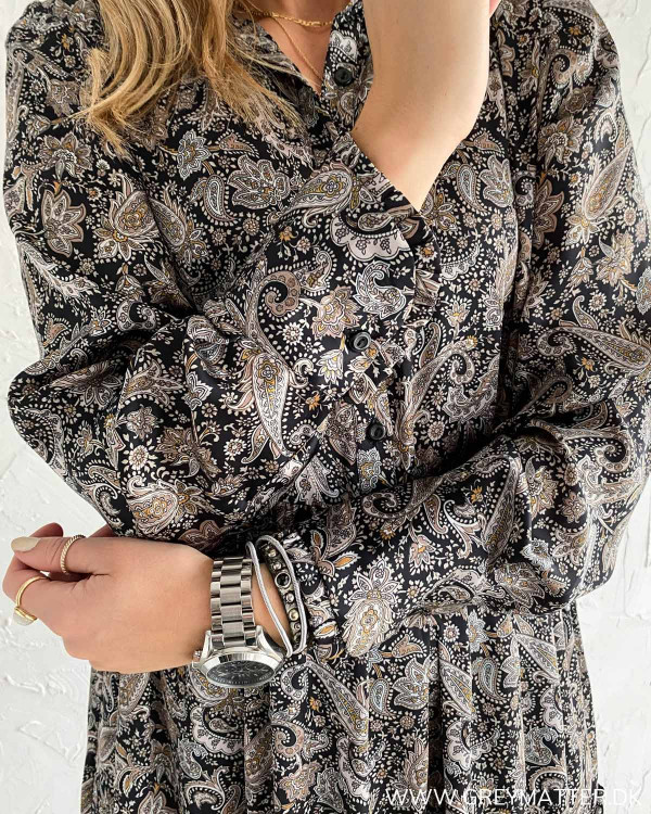 Paisley kjole fra Karmamia Cph