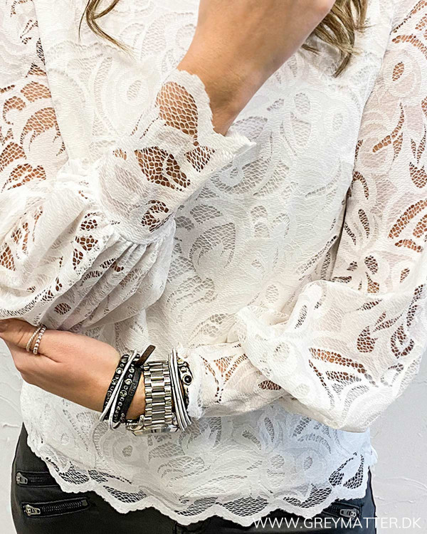 Vistasia Cloud Dancer Ballon Sleeve Top
