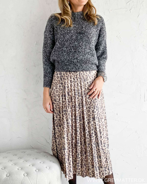 Vila nederdel med plisse og leopard print