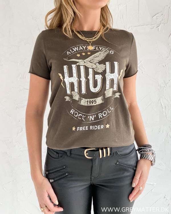 T-shirt fra Only Onllucy med cool print foran
