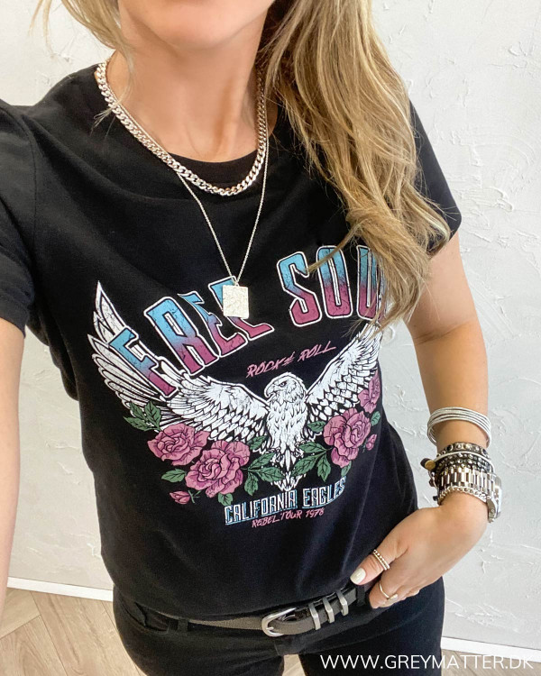 Rå t-shirt med ørne print fra Grey matter