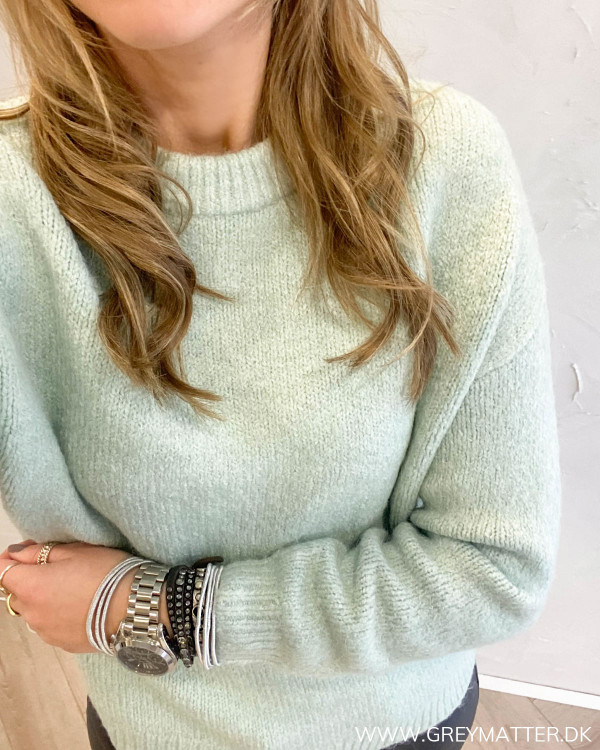 Onyzoey Jadeite Pullover Knit