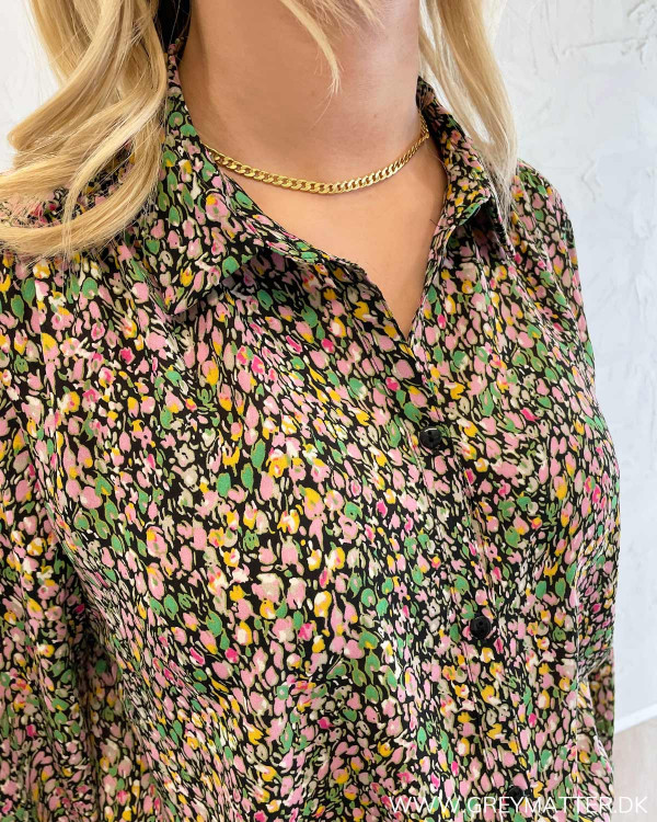 Vilucy Button Black Shirt