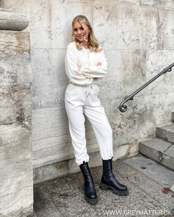Onlscarlett Cloud Dancer Sweat Pants