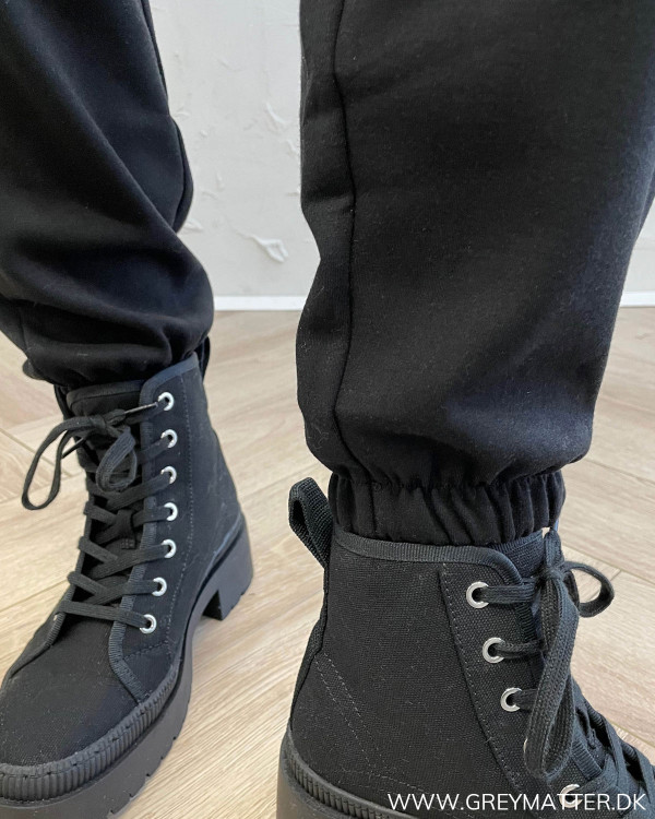Onlscarlett Black Sweat Pants
