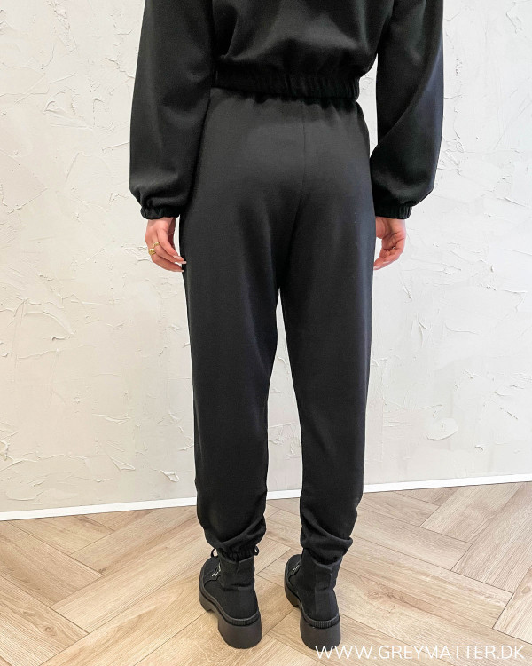 Onlscarlett Black Sweat Pants