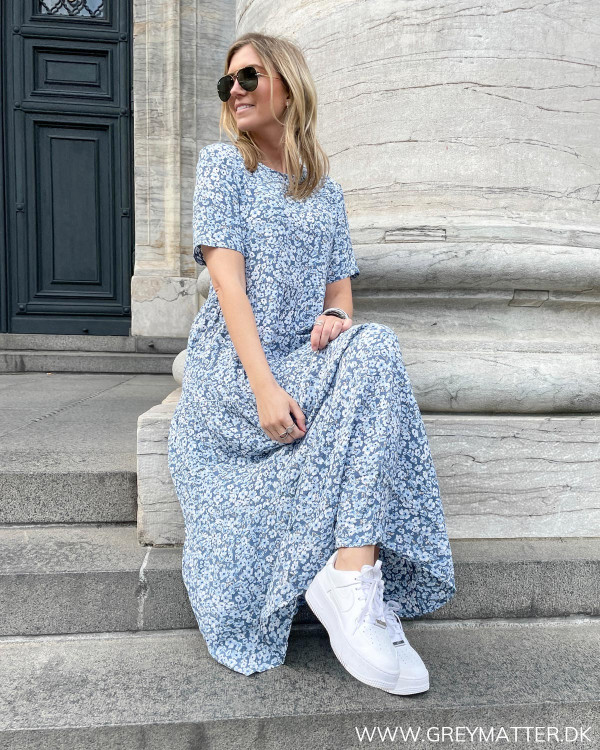 Smuk midi dress fra Only med print