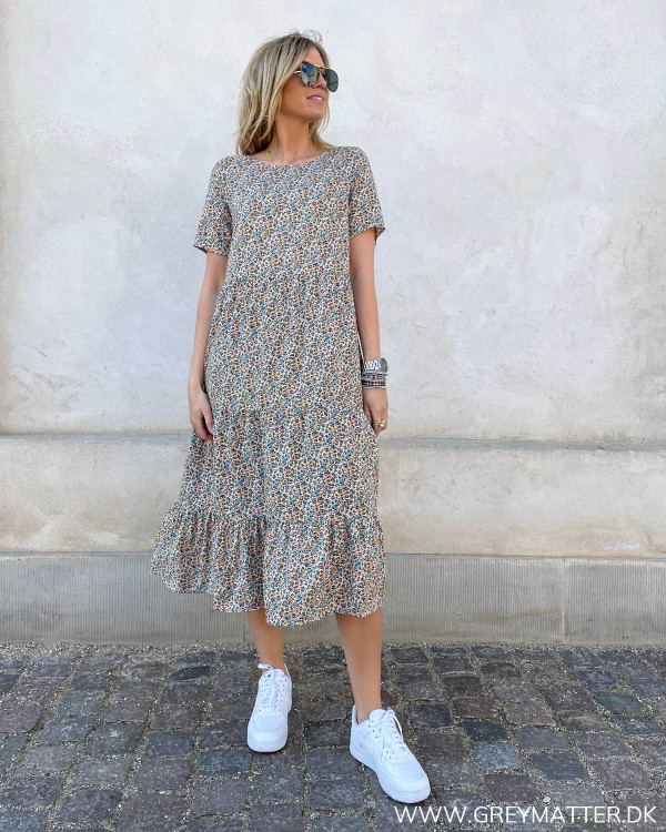 Midi dress med blomsterprint