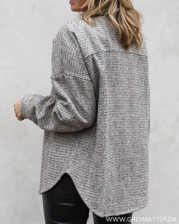 The Beige Fishbone Light Jacket