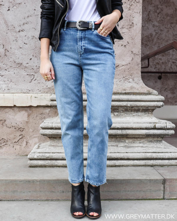 Lækre denim jeans fra Pieces set forfra