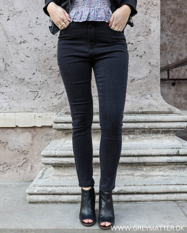 Lækre high waist jeans fra Vila set forfra