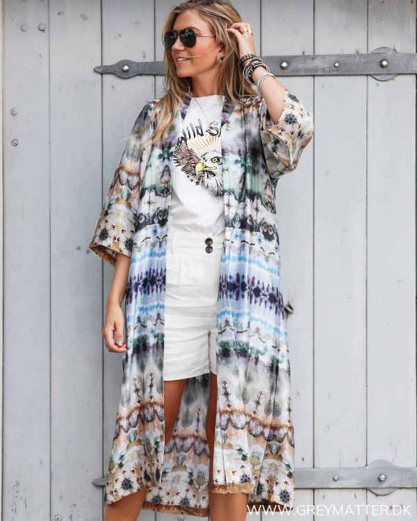Karmamia Nikki kimono med trendy tie dye print