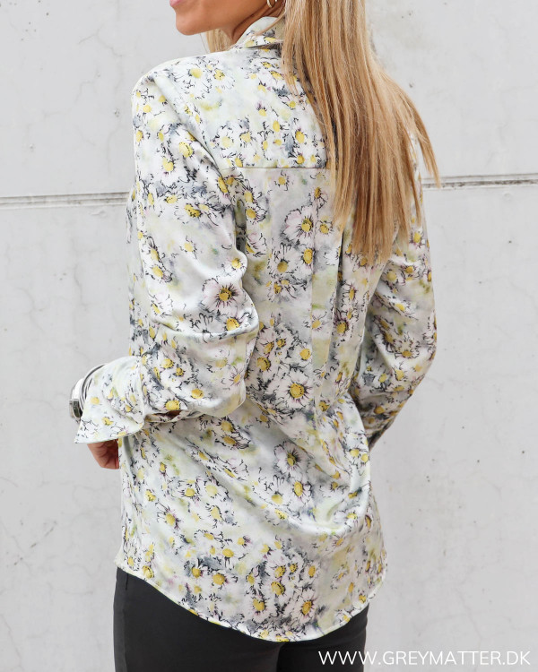 Skjorte fra Karmamia med blomster print