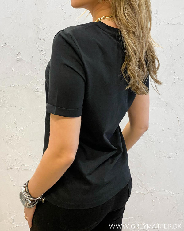 Sort T-shirt fra Pieces