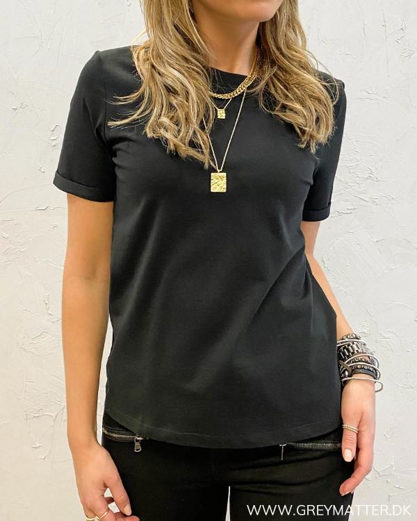 Sort T-shirt fra Pieces