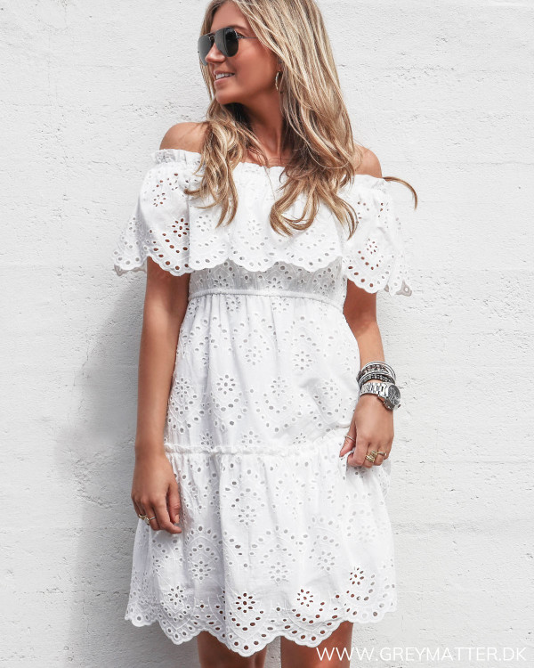 VILA Visabella Snow White Offshoulder Dress hvid villa kjole