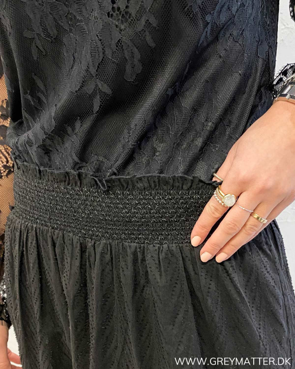 Teffie Leaf Dobby Black Skirt