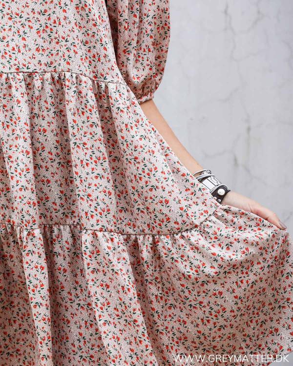 Vila kjole med fint blomster print