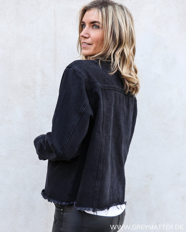 Sort denimjakke